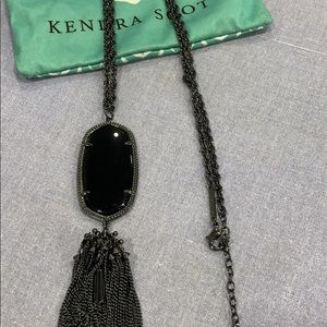 Kendra Scott necklace